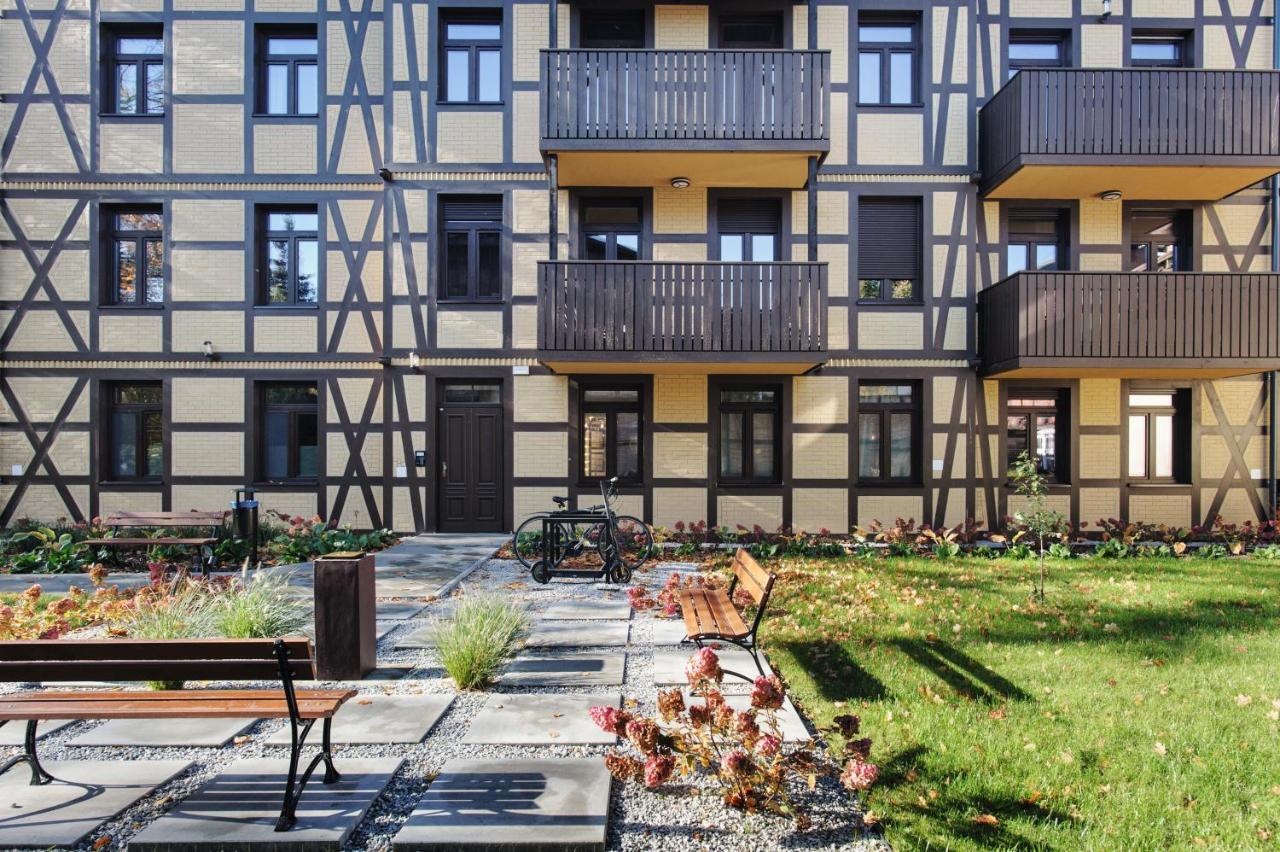Witkacownia Apartament Z Parkingiem Торунь Экстерьер фото
